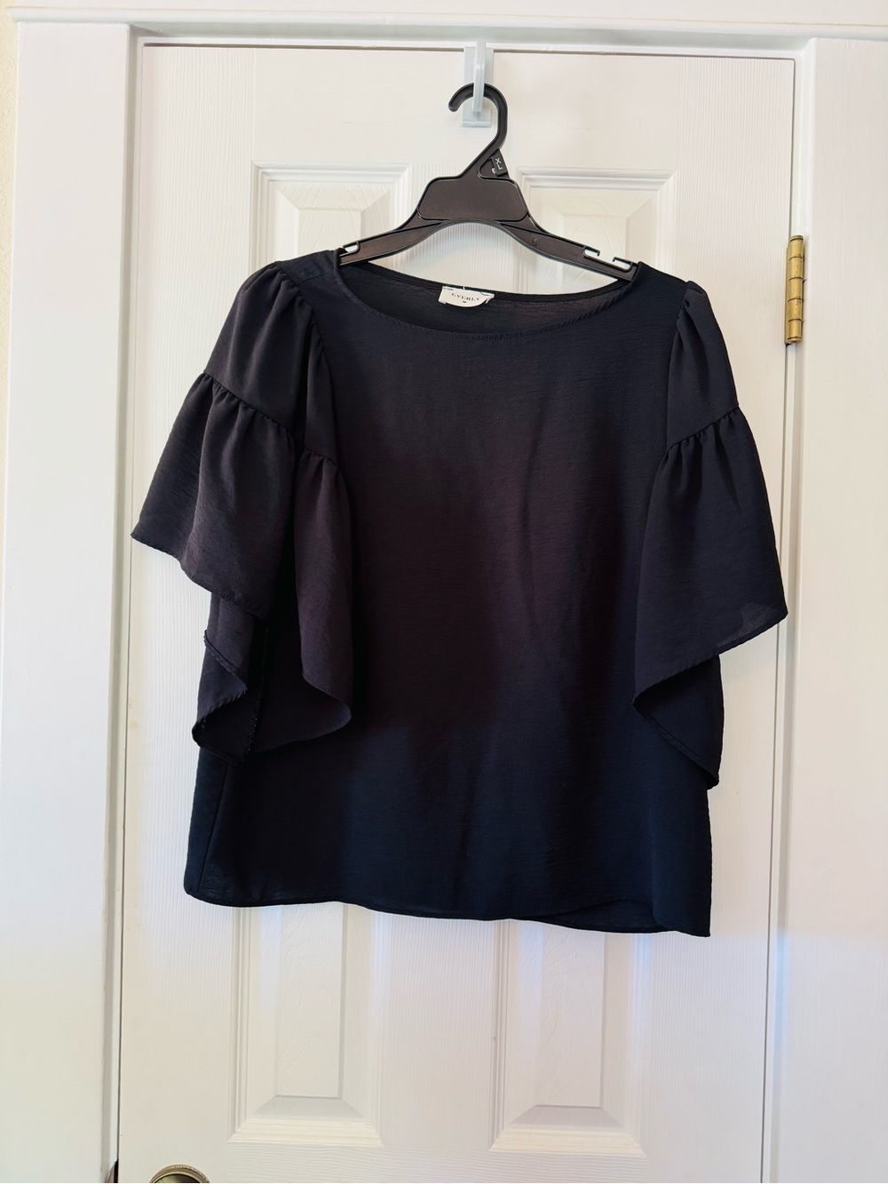 Everly Black Ruffle Sleeve Blouse Women’s Small‎ Flowy Layered Sleeve Top Office